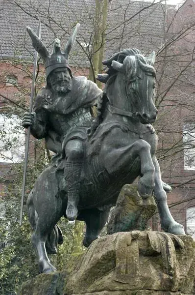 04 w 02 08 wittekinddenkmal herford foto thorsten g decker 1