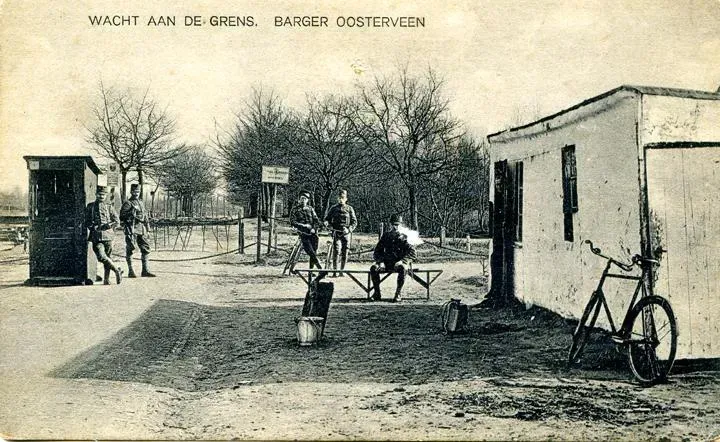 De grensovergang tussen het vroegere Barger-Oosterveen, nu Zwartemeer, en Duitsland